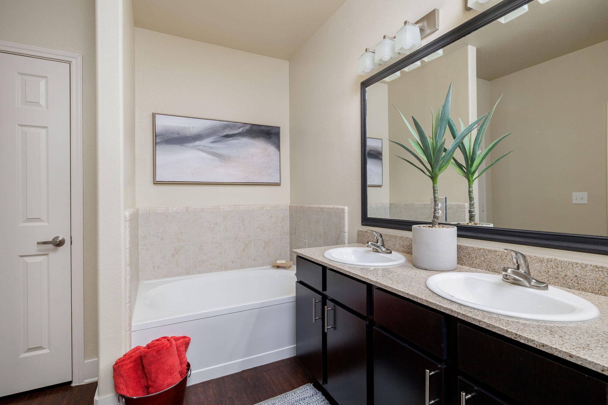 Ladera Apartment Homes Image 38