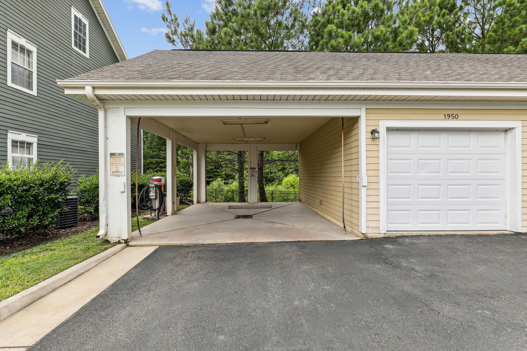 The Pointe at New Town Image 61