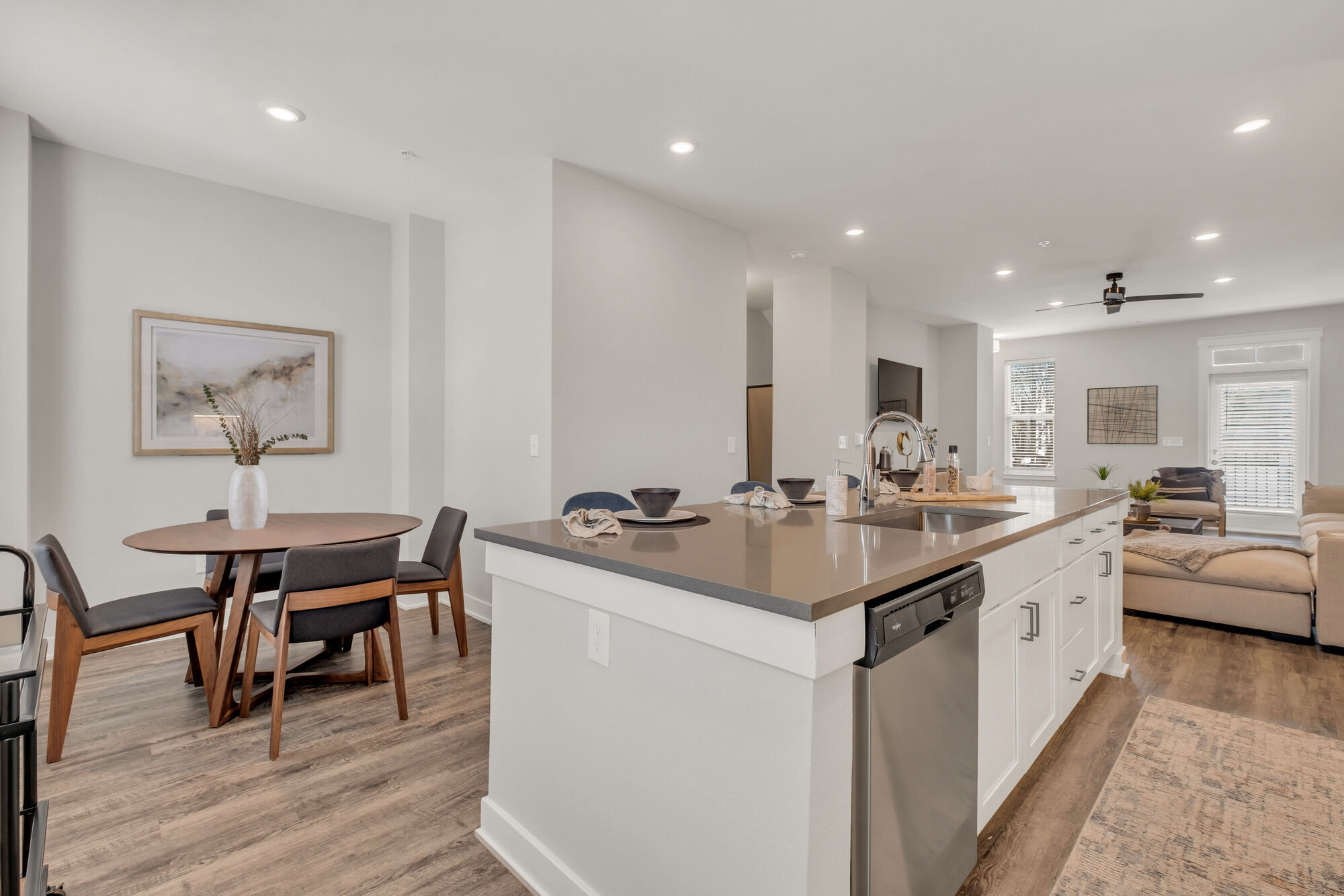 Oakbrook Townhomes Image 29