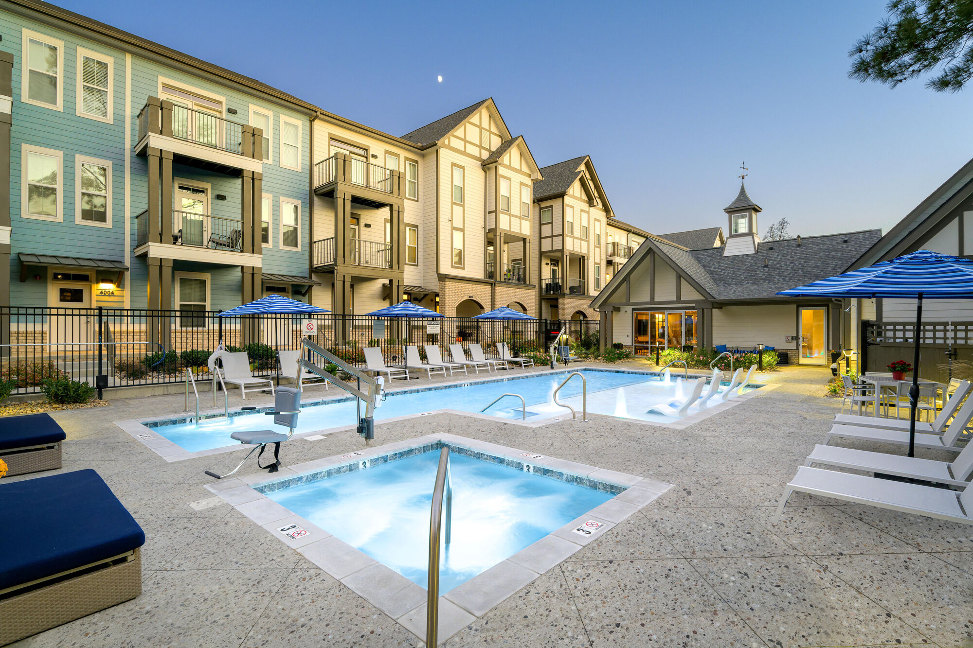 Oakbrook Townhomes Image 45