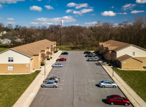 One Bedroom - Deluxe: Beds - 1: Baths - 1: SqFt Range - 770 to 770