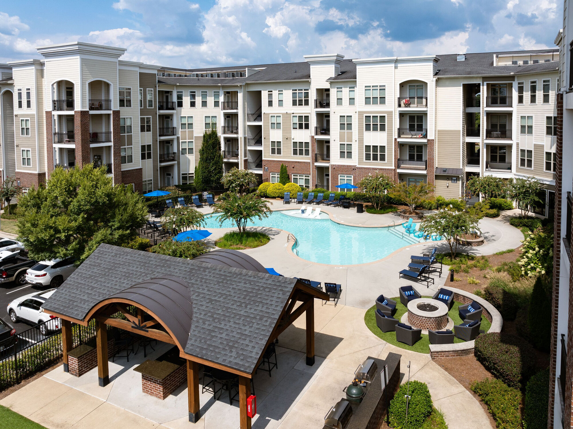 400 Belmont Image 30