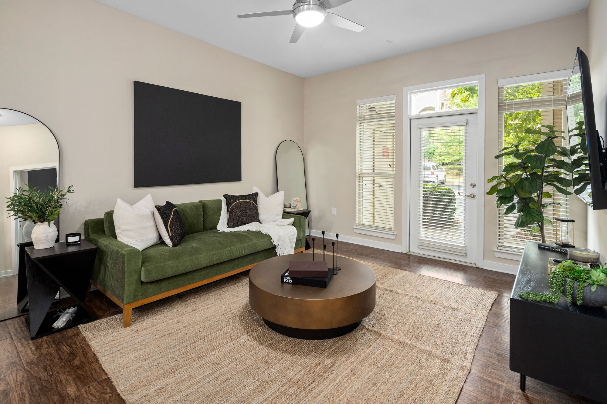 400 Belmont Image 38
