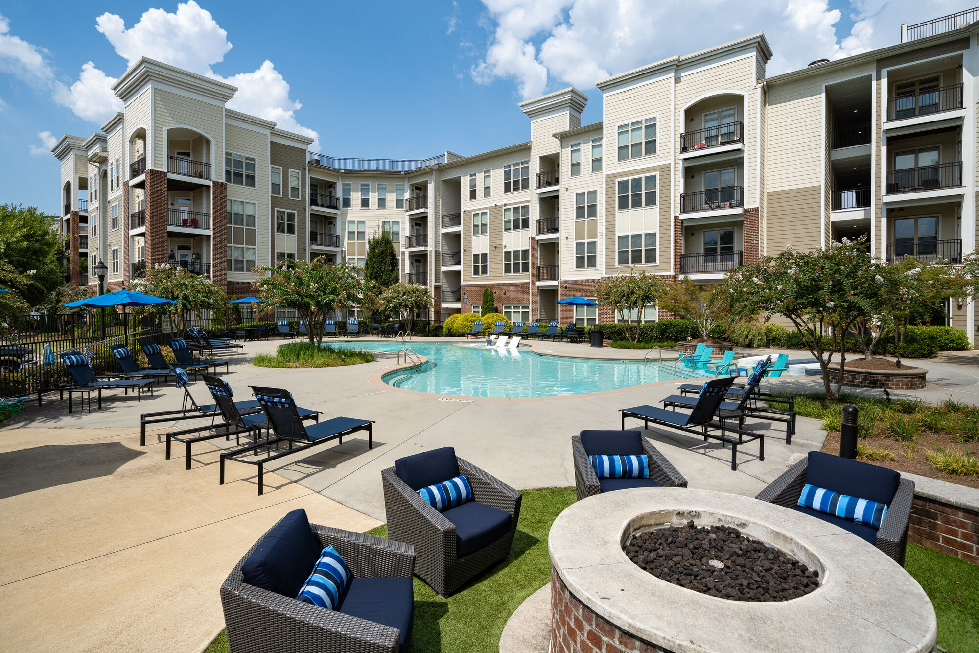 400 Belmont Image 48