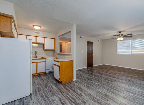 Studio: Beds - Studio: Baths - 1: SqFt Range - 400 to 400