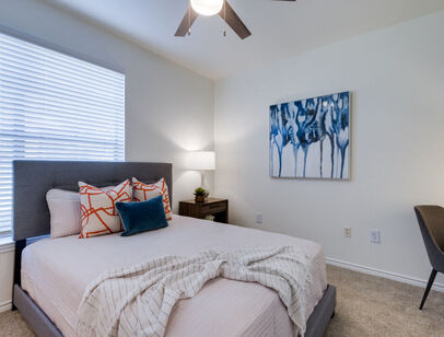 Willow Oak: Beds - 2: Baths - 2: SqFt Range - 996 to 996