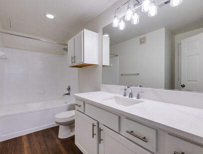 Grand Oak: Beds - 3: Baths - 2: SqFt Range - 1302 to 1302