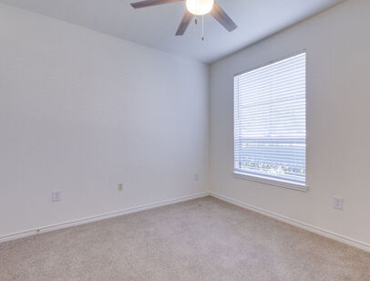 Grand Oak: Beds - 3: Baths - 2: SqFt Range - 1302 to 1302