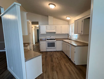 FOR LEASE - Space 291: Beds - 2: Baths - 2: SqFt Range - 1248 to