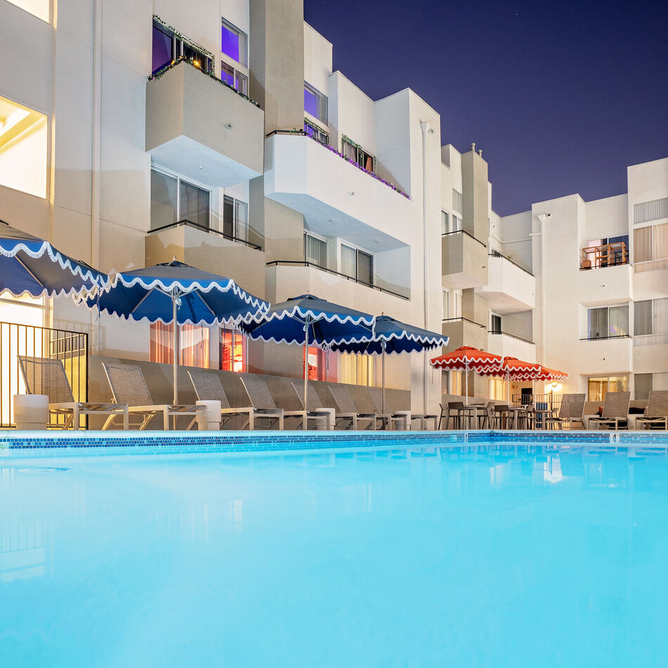 Los Angeles, CA Apartment For Rent | 5119 Maplewood | Contact