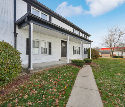 Charleston Square Apartments