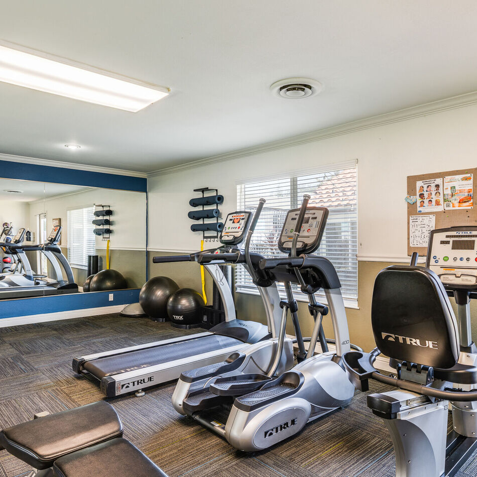 Apartment Amenities in Campbell CA | The Franciscan