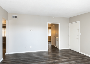 Stonleigh Court Apartment Homes