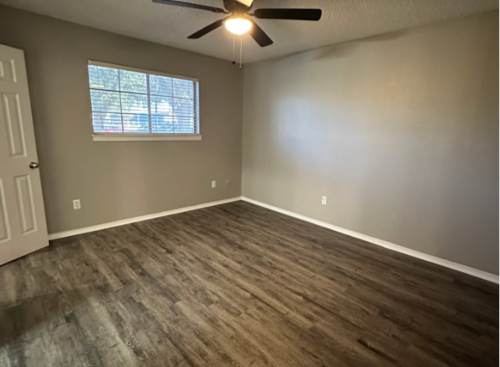 Contemporary: Beds - 2: Baths - 2: SqFt Range - 1078 to 1078