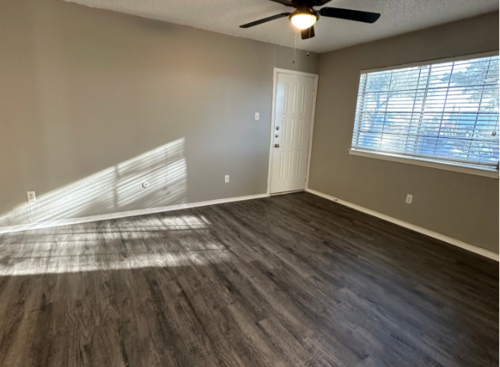 Contemporary: Beds - 2: Baths - 2: SqFt Range - 1078 to 1078