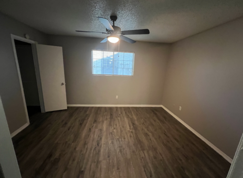 Luxury: Beds - 3: Baths - 2: SqFt Range - 1336 to 1336