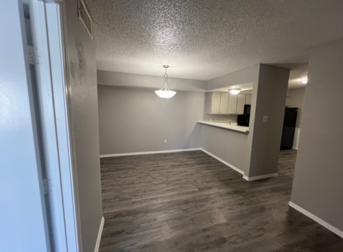 Luxury: Beds - 3: Baths - 2: SqFt Range - 1336 to 1336