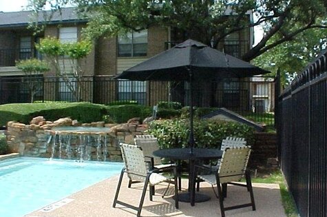Whispering Oaks Apartments