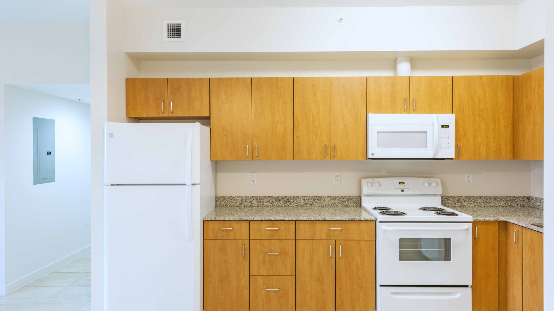 Miami, FL Apartments | Audrey Edmonson Transit Village | Residents
