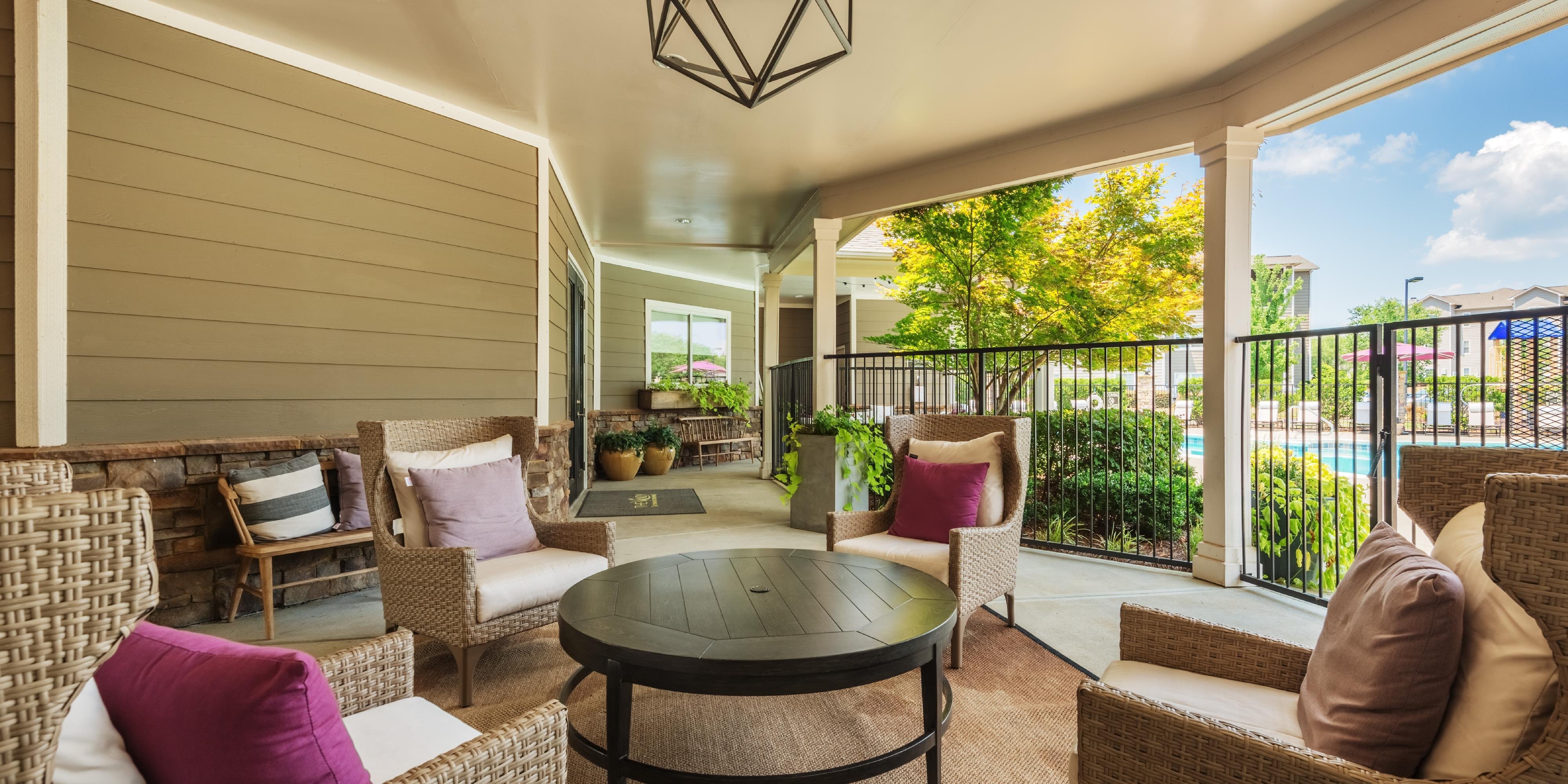 Outdoor Resident Lounge