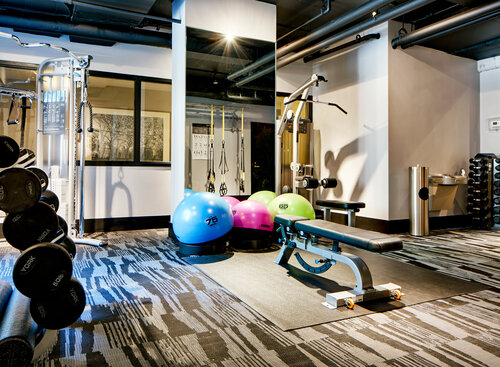 1 Bedroom G, H: Beds - 1: Baths - 1: SqFt Range - 592 to 593