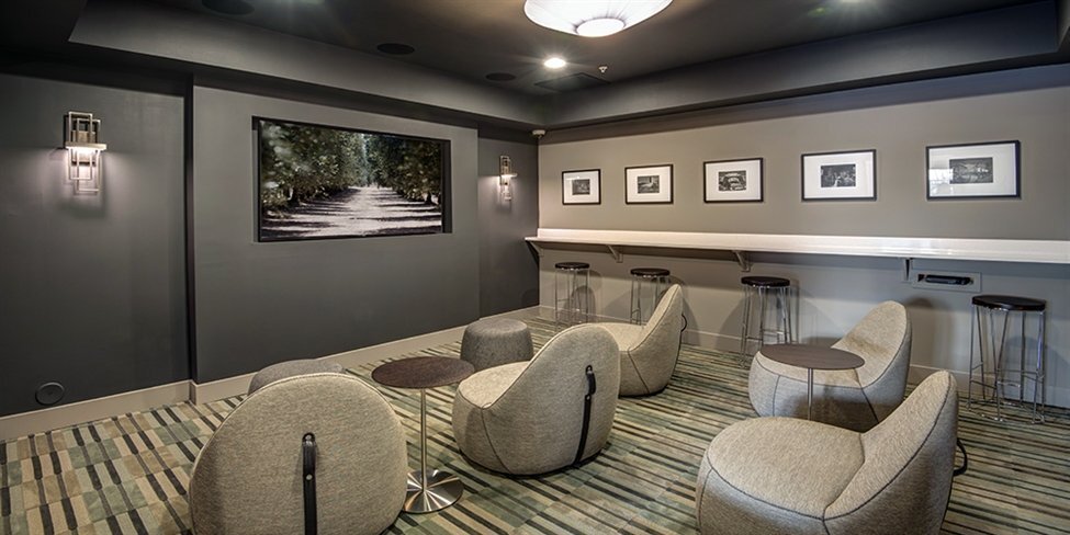 Sports Lounge