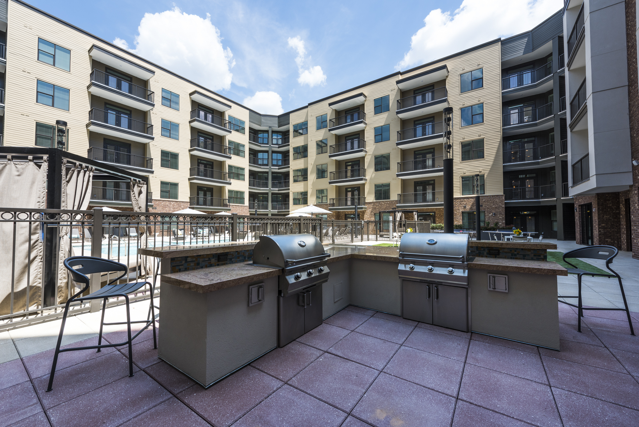 Veranda at Avalon Image 36