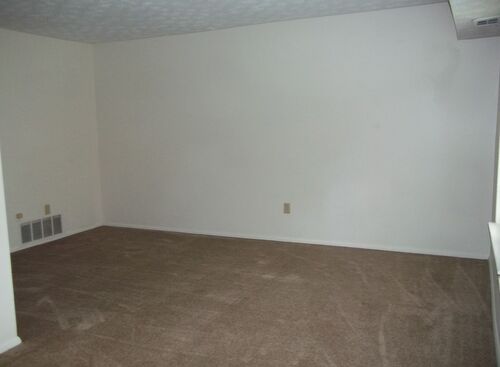 Studio: Beds - Studio: Baths - 1: SqFt Range - 460 to 460