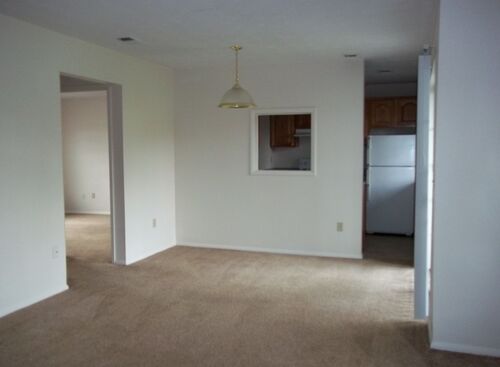 One Bedroom w/laundry: Beds - 1: Baths - 1: SqFt Range - 650 to 650