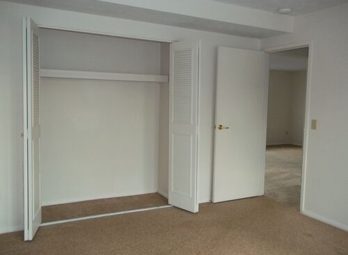 One Bedroom w/laundry: Beds - 1: Baths - 1: SqFt Range - 650 to 650