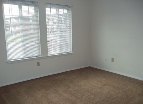 One Bedroom w/laundry: Beds - 1: Baths - 1: SqFt Range - 650 to 650