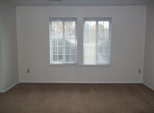 One Bedroom w/laundry: Beds - 1: Baths - 1: SqFt Range - 650 to 650