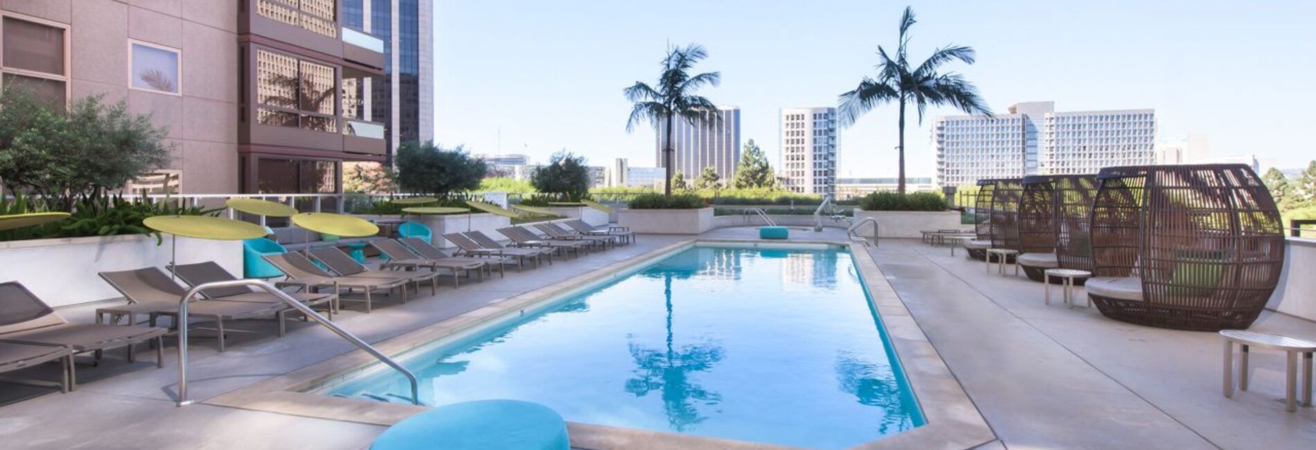 255 grand newly renovated downtown l a apartments