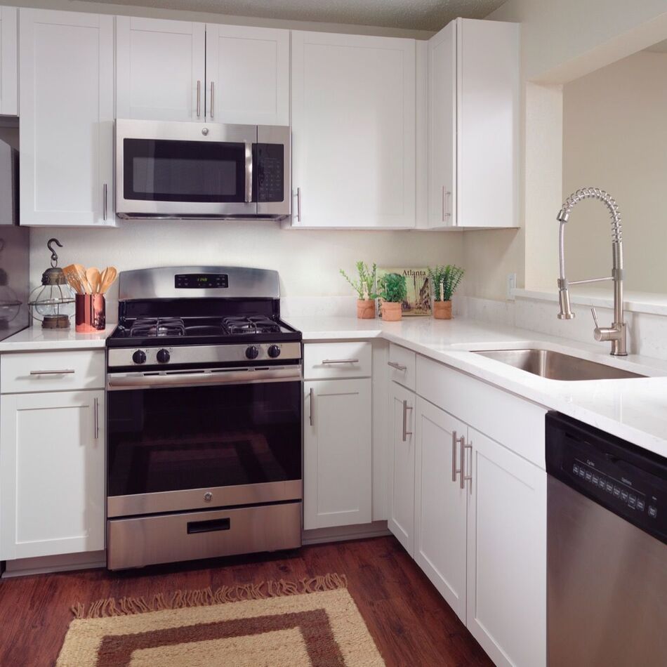 View Photos Of Alder Park Apartments Near Cumberland