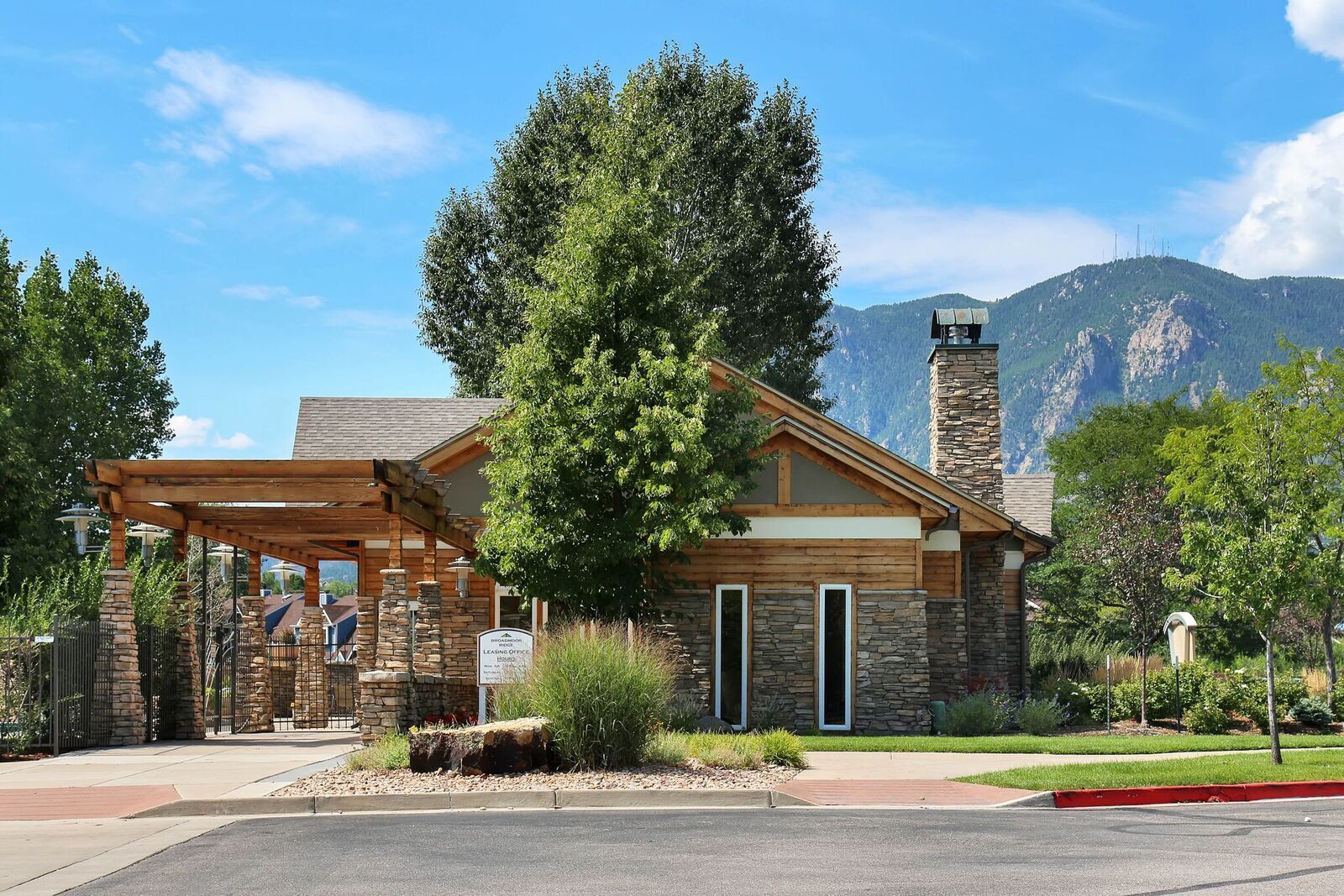 Broadmoor Ridge Apartment Homes Image 47