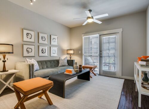 A4: Beds - 1: Baths - 1: SqFt Range - 850 to 850