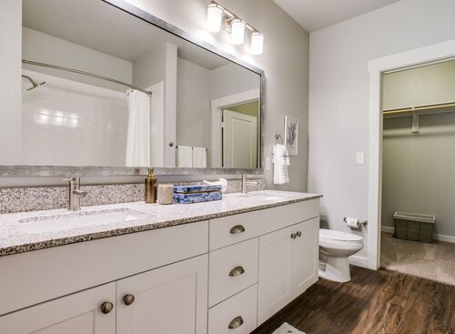 A4: Beds - 1: Baths - 1: SqFt Range - 850 to 850