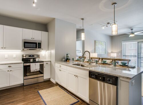 A4: Beds - 1: Baths - 1: SqFt Range - 850 to 850