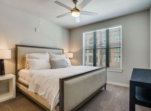 B1: Beds - 2: Baths - 2: SqFt Range - 1045 to 1045