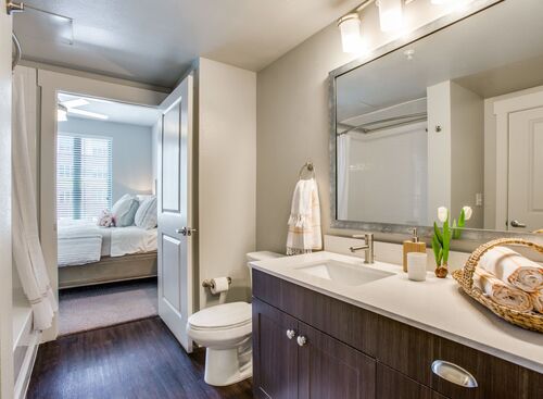 B1: Beds - 2: Baths - 2: SqFt Range - 1045 to 1045