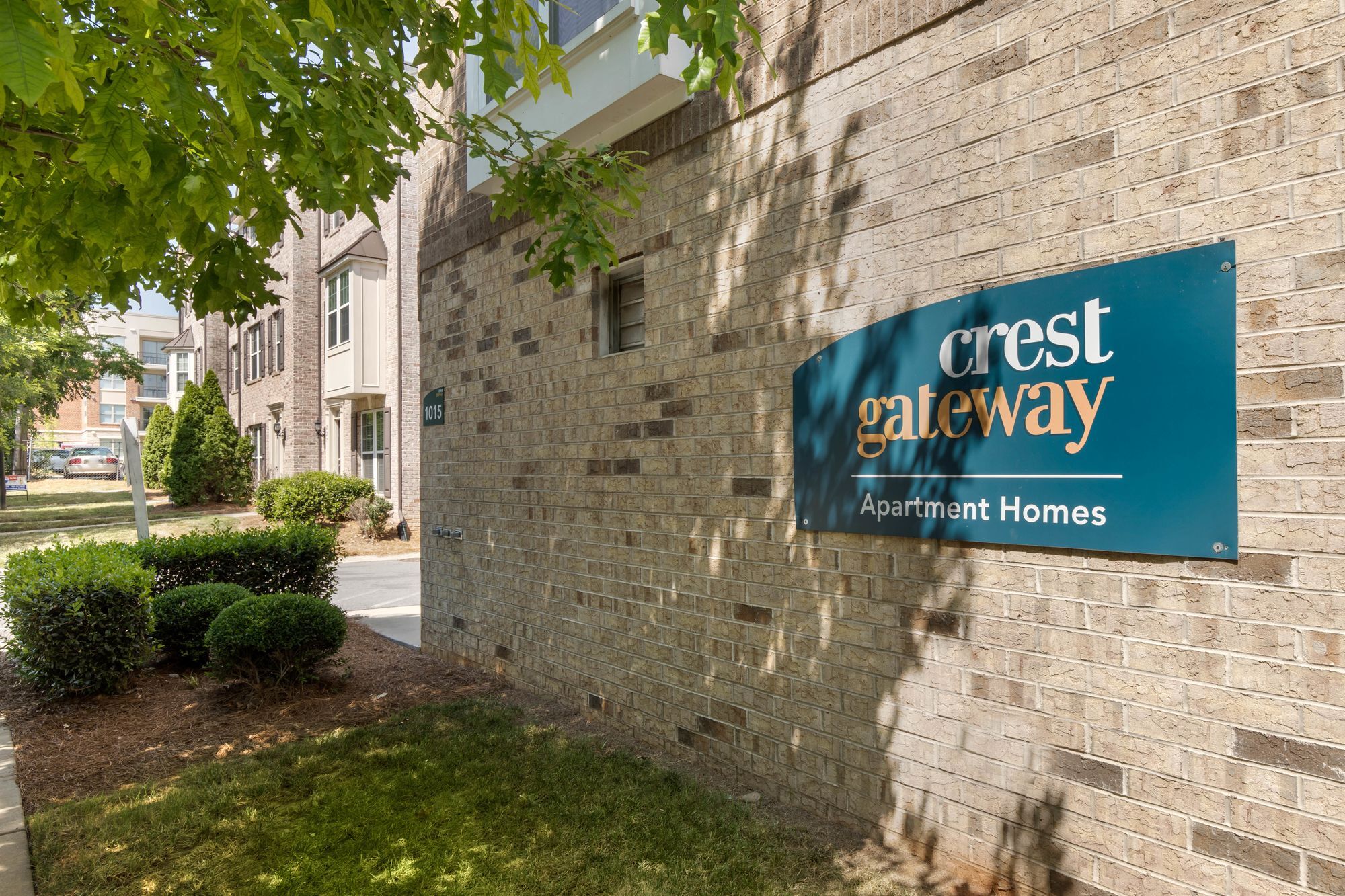 Crest Gateway Image 57