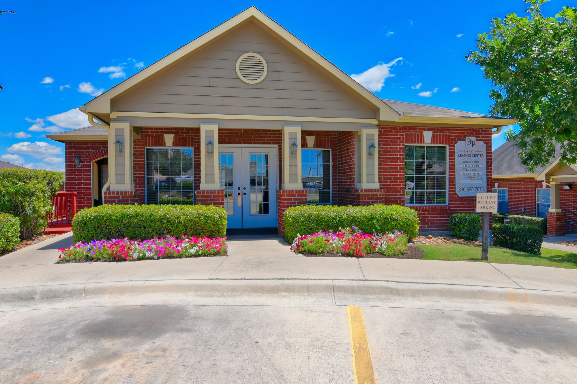 Braunfels Place Image 44