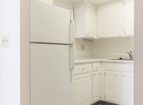 Two Bedroom: Beds - 2: Baths - 1: SqFt Range - 830 to 830