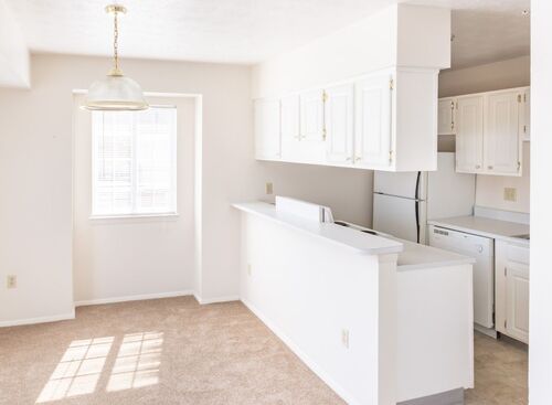 Three Bedroom Deluxe: Beds - 3: Baths - 1.5: SqFt Range - 1225 to 1225