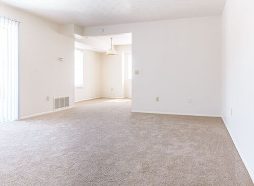 Three Bedroom Deluxe: Beds - 3: Baths - 1.5: SqFt Range - 1225 to 1225