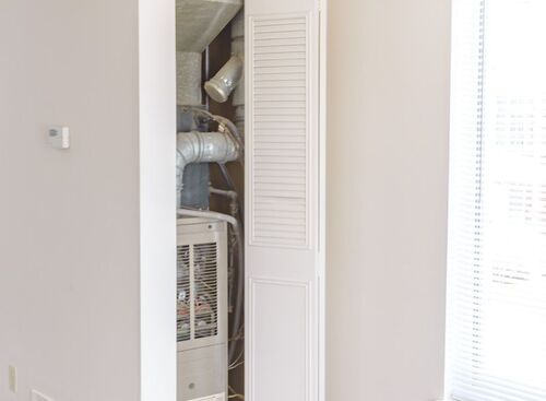 Three Bedroom Deluxe: Beds - 3: Baths - 1.5: SqFt Range - 1225 to 1225