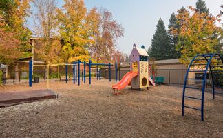 Country Club Apartments