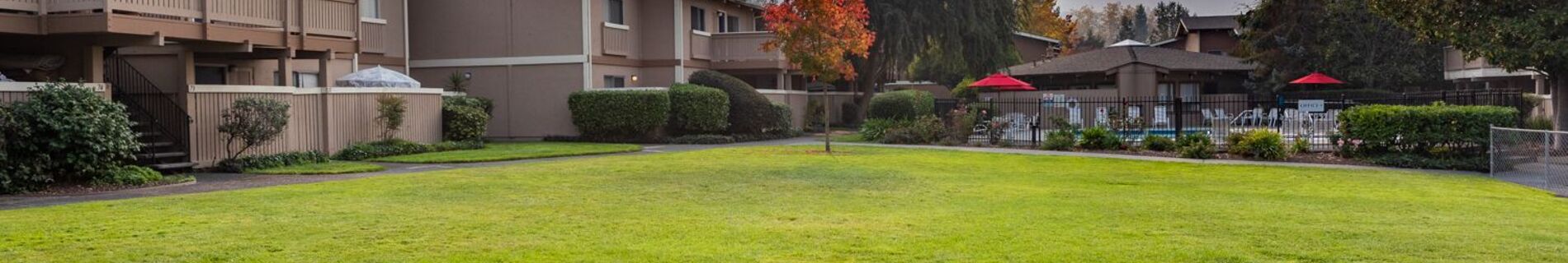 Country Club Apartments