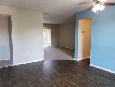 3 Bedroom 2 Bath: Beds - 3: Baths - 2: SqFt Range - 1300 to 1300