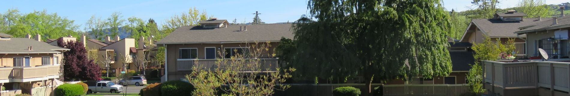 Country Club Apartments - Marketing Photos